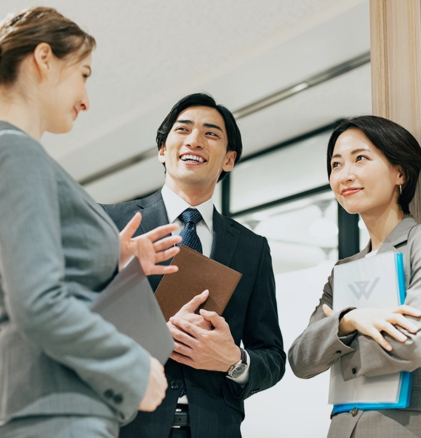 Business interaction facilitated by a WeLink Japanese interpreter.